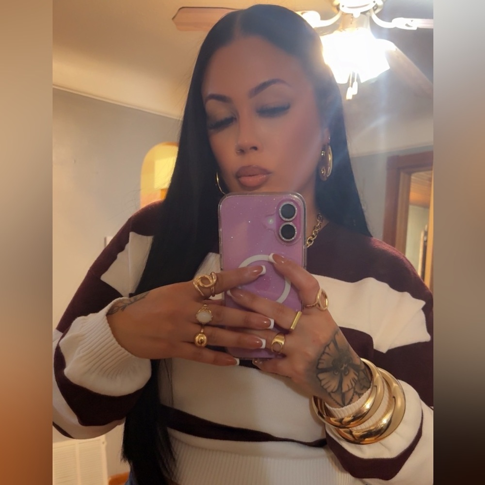 Meet your Posher, Andrea